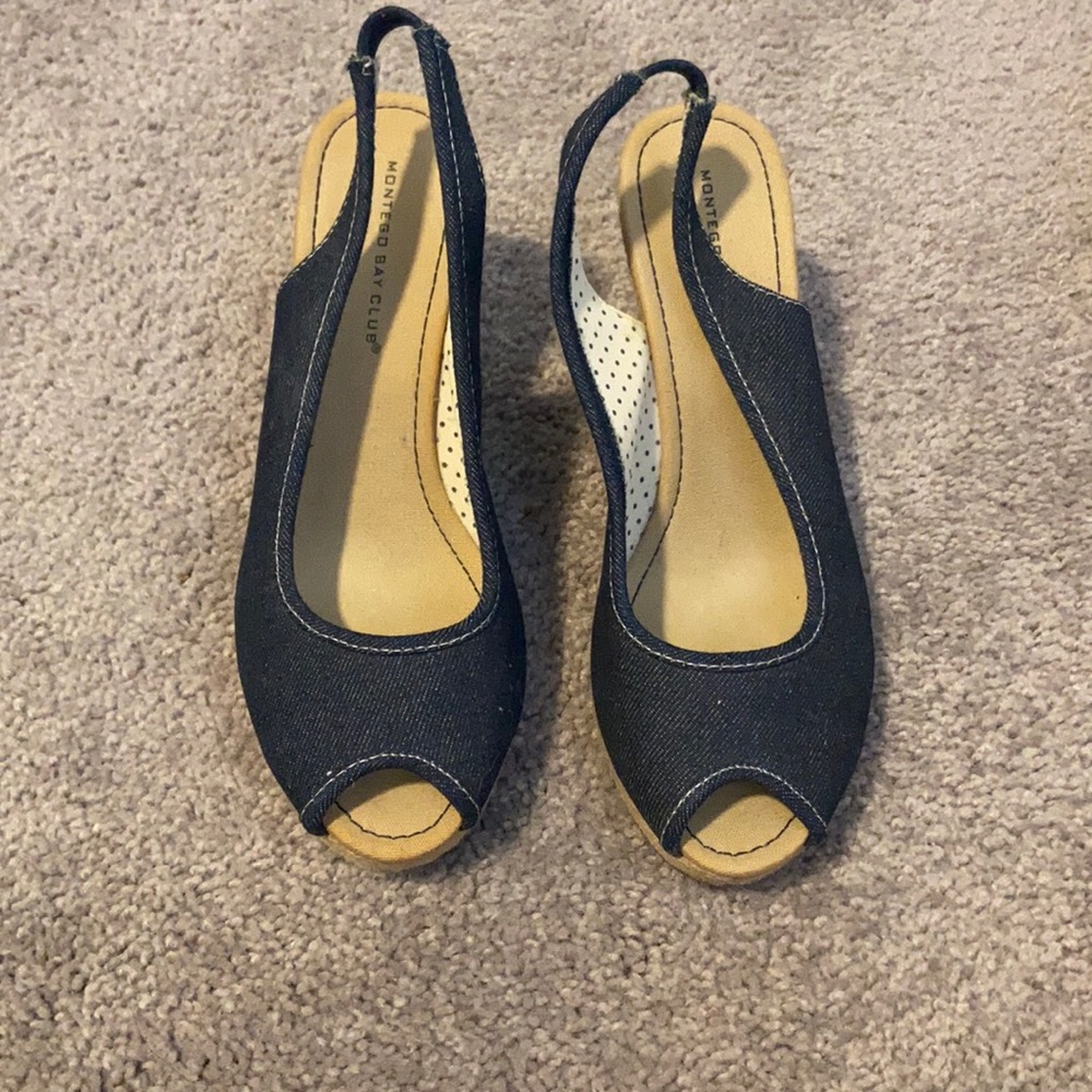 Wedge shoes